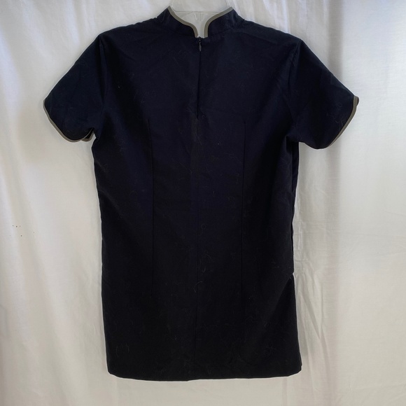 Luxury Spa Tunic Top Size: Small - Picture 9 of 13